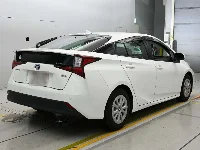 Цена авто Toyota Prius с аукционов Японии, номер кузова ZVW51, пробег 65 000, оценка 3