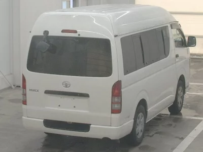 TOYOTA REGIUS VAN