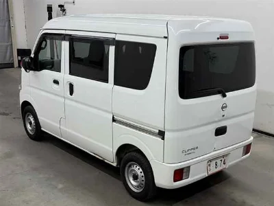 NISSAN CLIPPER VAN