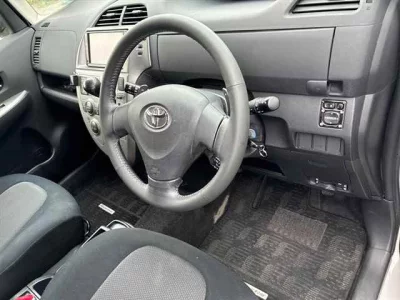 TOYOTA RACTIS