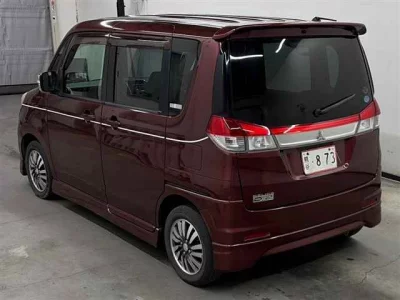 MITSUBISHI DELICA D2