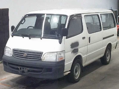 TOYOTA HIACE