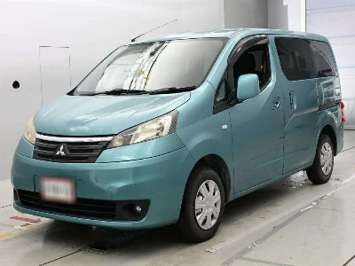 MITSUBISHI DELICA D3
