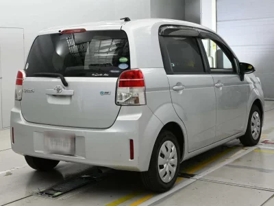 TOYOTA SPADE