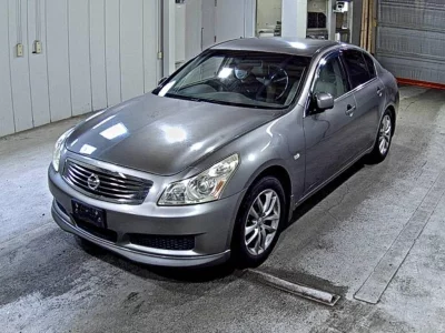 NISSAN SKYLINE