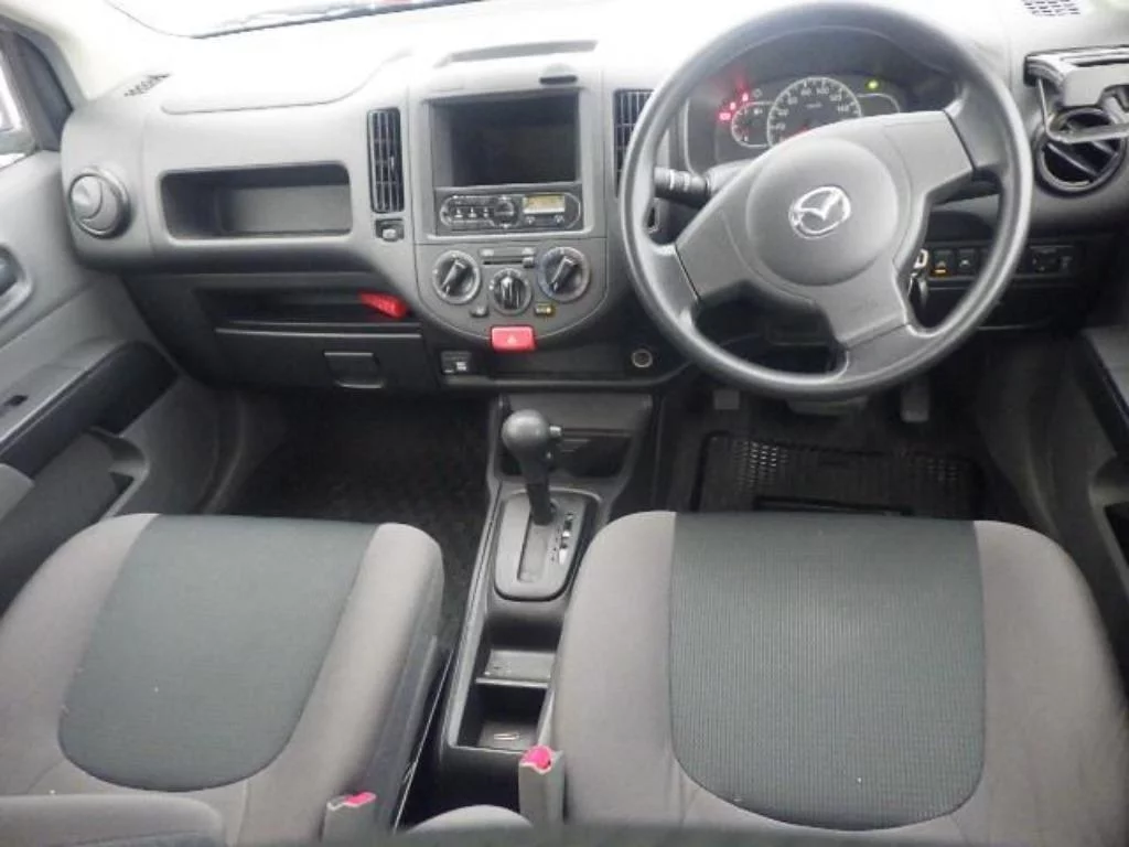 Mazda Familia, миниатюра 3
