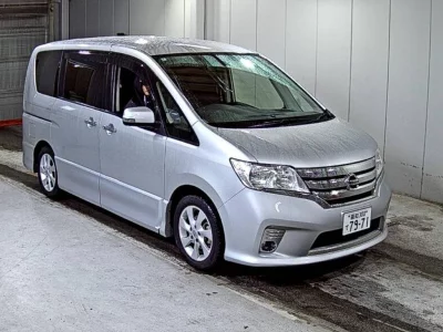 NISSAN SERENA