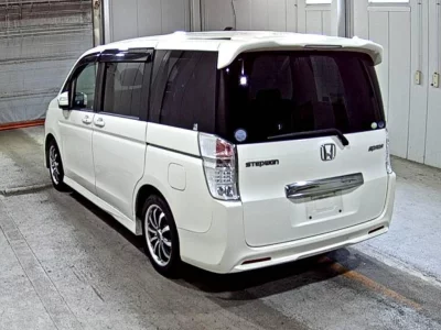 HONDA STEP WAGON