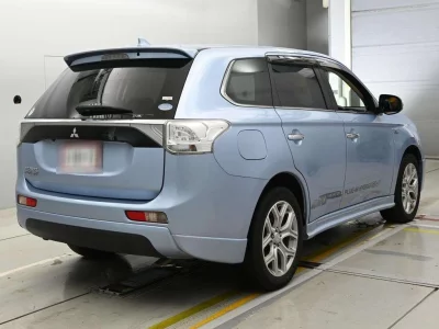 MITSUBISHI OUTLANDER PHEV