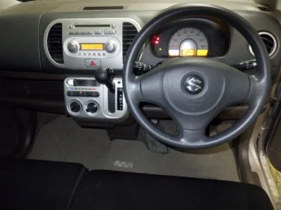 SUZUKI MRWAGON