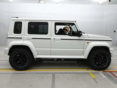 SUZUKI JIMNY NOMADE