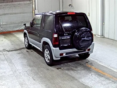 MITSUBISHI PAJERO MINI