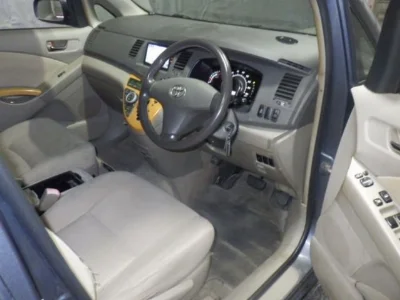 TOYOTA ISIS