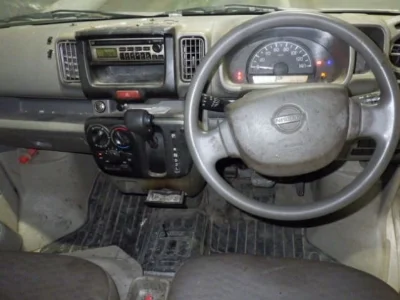 NISSAN CLIPPER VAN
