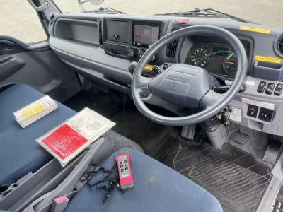 MITSUBISHI CANTER