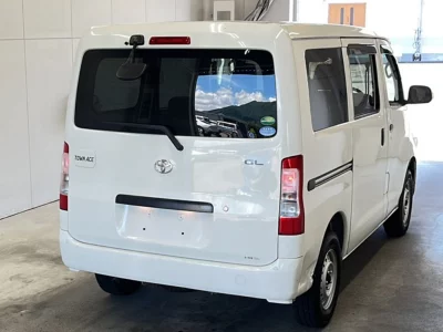 TOYOTA TOWN ACE VAN