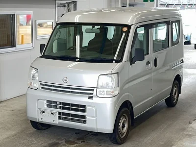 NISSAN CLIPPER VAN