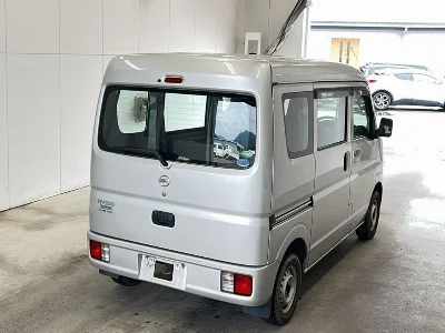 NISSAN CLIPPER VAN