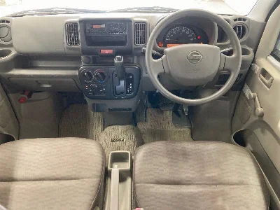 NISSAN CLIPPER VAN