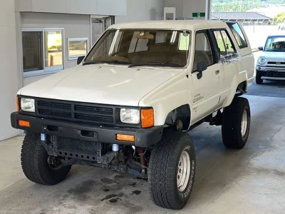 TOYOTA HILUX SURF
