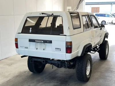 TOYOTA HILUX SURF