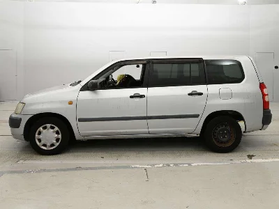 TOYOTA SUCCEED