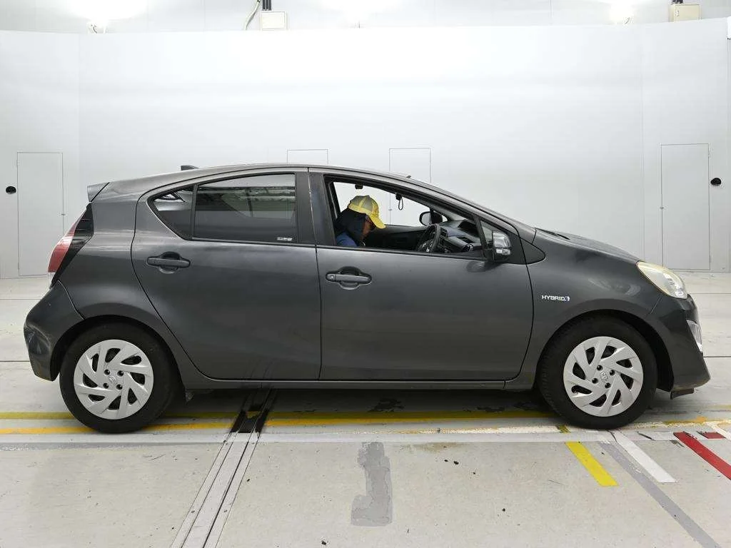 Toyota Aqua S, миниатюра 3
