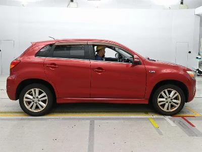 MITSUBISHI RVR