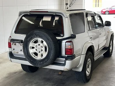 TOYOTA HILUX SURF