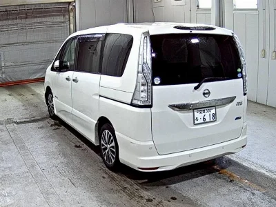 NISSAN SERENA