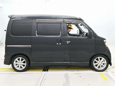 DAIHATSU ATRAI WAGON