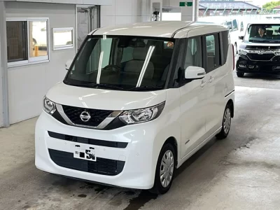 NISSAN ROOX