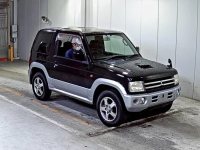 MITSUBISHI PAJERO MINI