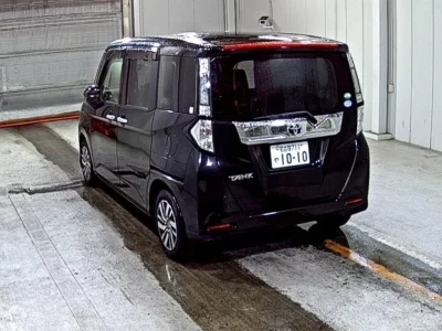 TOYOTA TANK