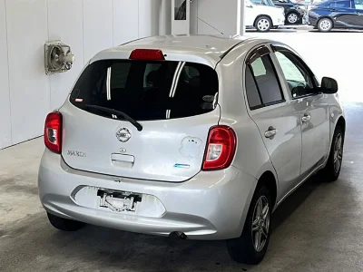 Статистика аукционов Nissan March
