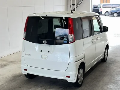 NISSAN ROOX