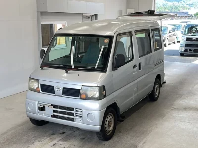 NISSAN CLIPPER VAN