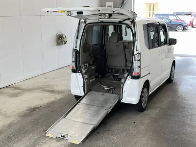 HONDA N BOX PLUS