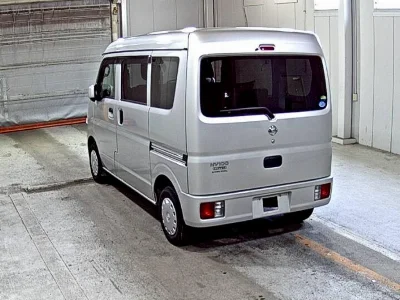 NISSAN CLIPPER VAN
