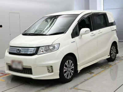 HONDA FREED SPIKE
