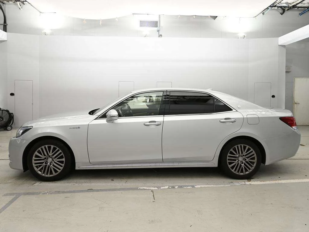 Toyota Crown, миниатюра 4