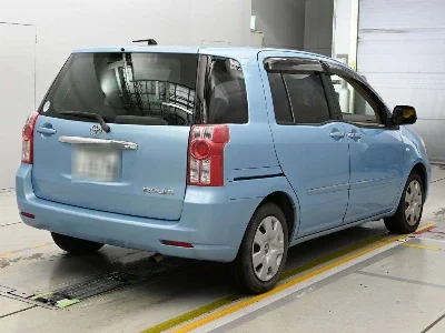 TOYOTA RAUM