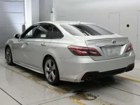 Toyota CROWN HYBRID