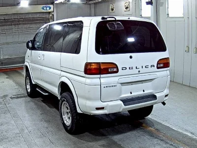 MITSUBISHI DELICA