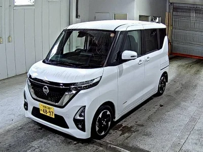 NISSAN ROOX