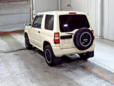 MITSUBISHI PAJERO MINI
