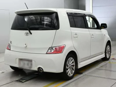 TOYOTA BB