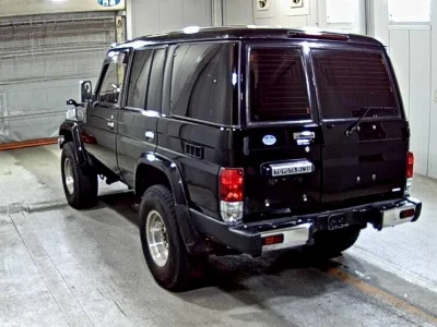 TOYOTA LAND CRUISER