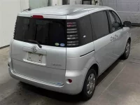 Цена авто Toyota Sienta с аукционов Японии, номер кузова NCP81G, пробег 64 000, оценка 4