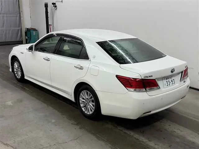 Toyota Crown HYBRID ROYAL SALOON, миниатюра 2